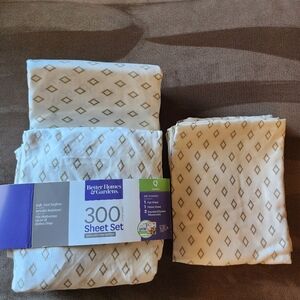 Better Homes & Gardens 300 Thread Count Sheet Set